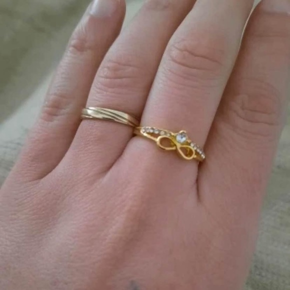 14k Gold Dainty Ring - Picture 9 of 9